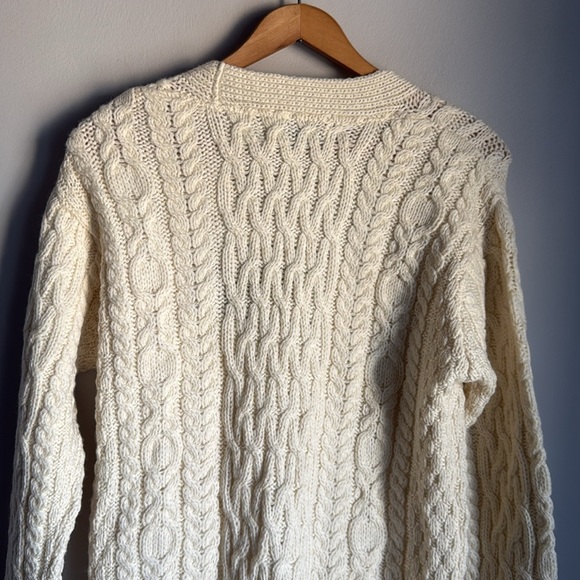 NEW Aran Crafts merino wool cable knit cardigan Size Medium - Picture 8 of 10
